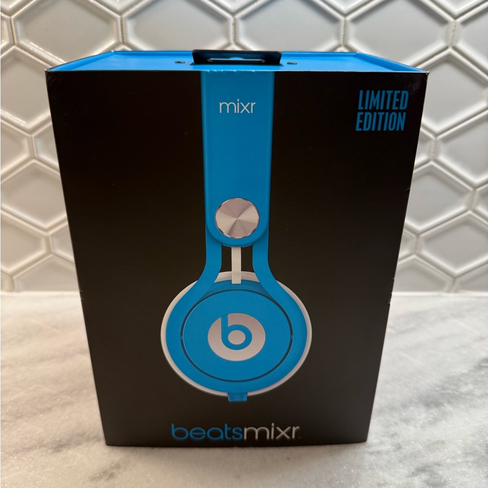 Beats by Dre Mixr Limited Edition Blue On-Ear Headphones